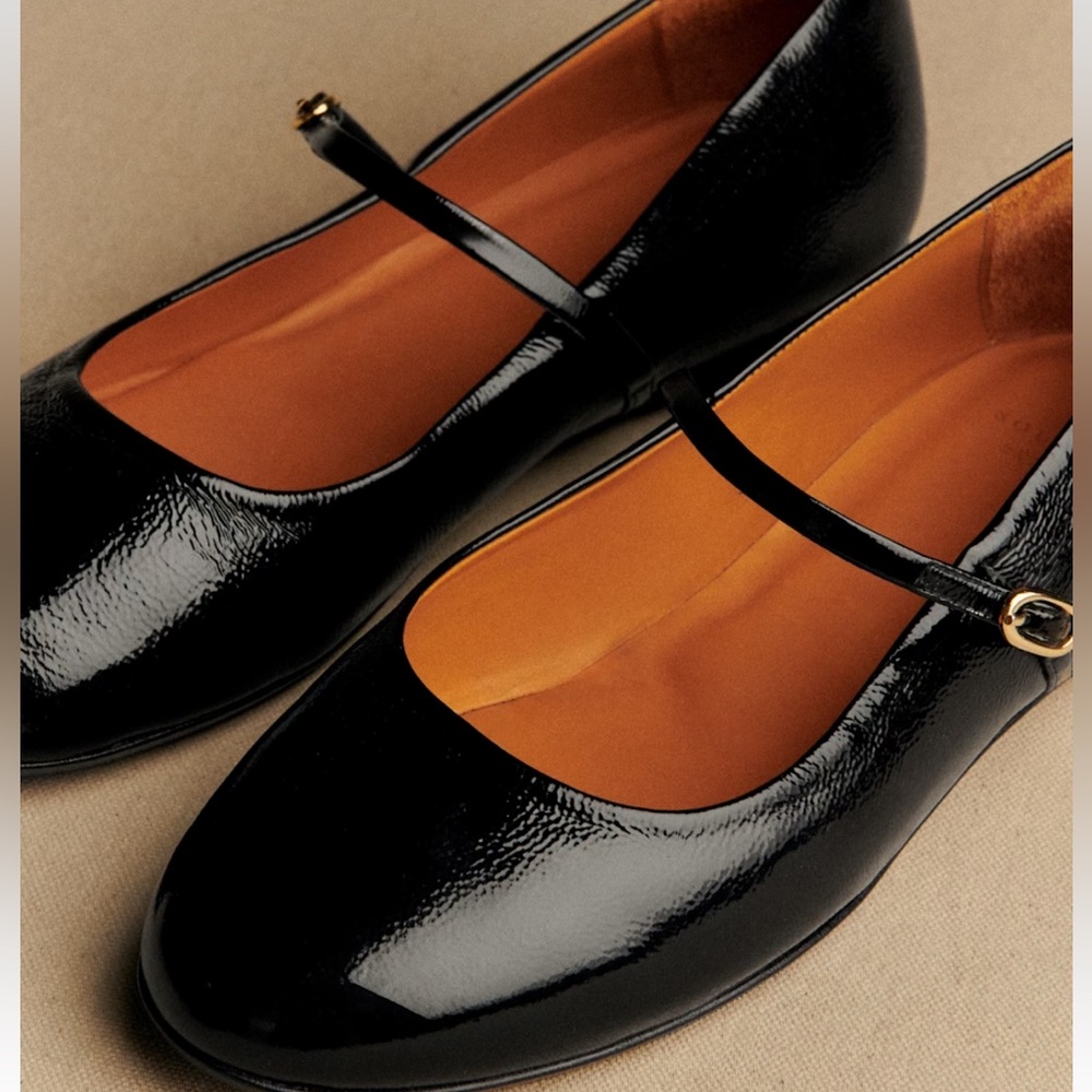 Sezane Meline Low Ballerinas Black Flats with Gold Buckle